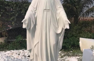 Mẫu tượng Đức Mẹ Maria độc đáo có mặt tại Trường Thanh